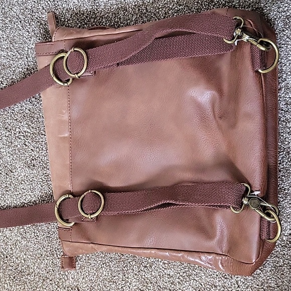 The Sak Ventura Dark Leather Convertible Crossbody Backpack Bag - Picture 4 of 6